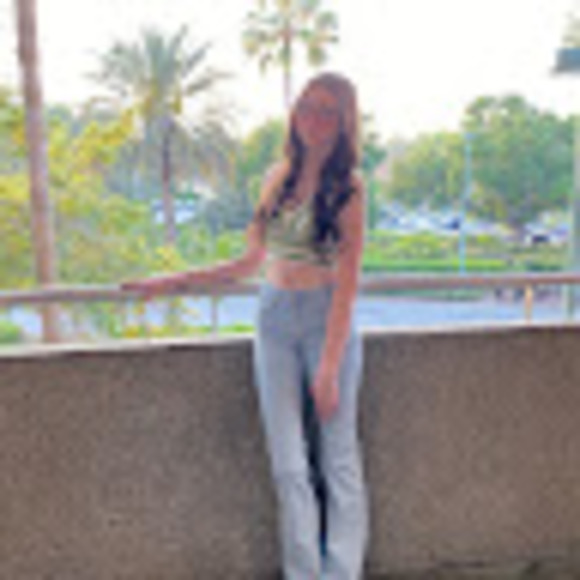 Meet your Posher, Ada - Picture 1 of 1